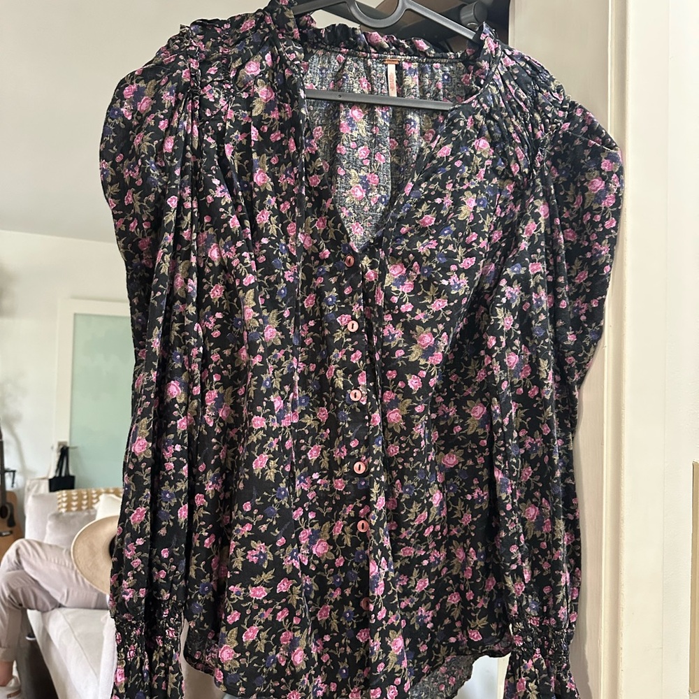 Floral Black and Pink Women's Top